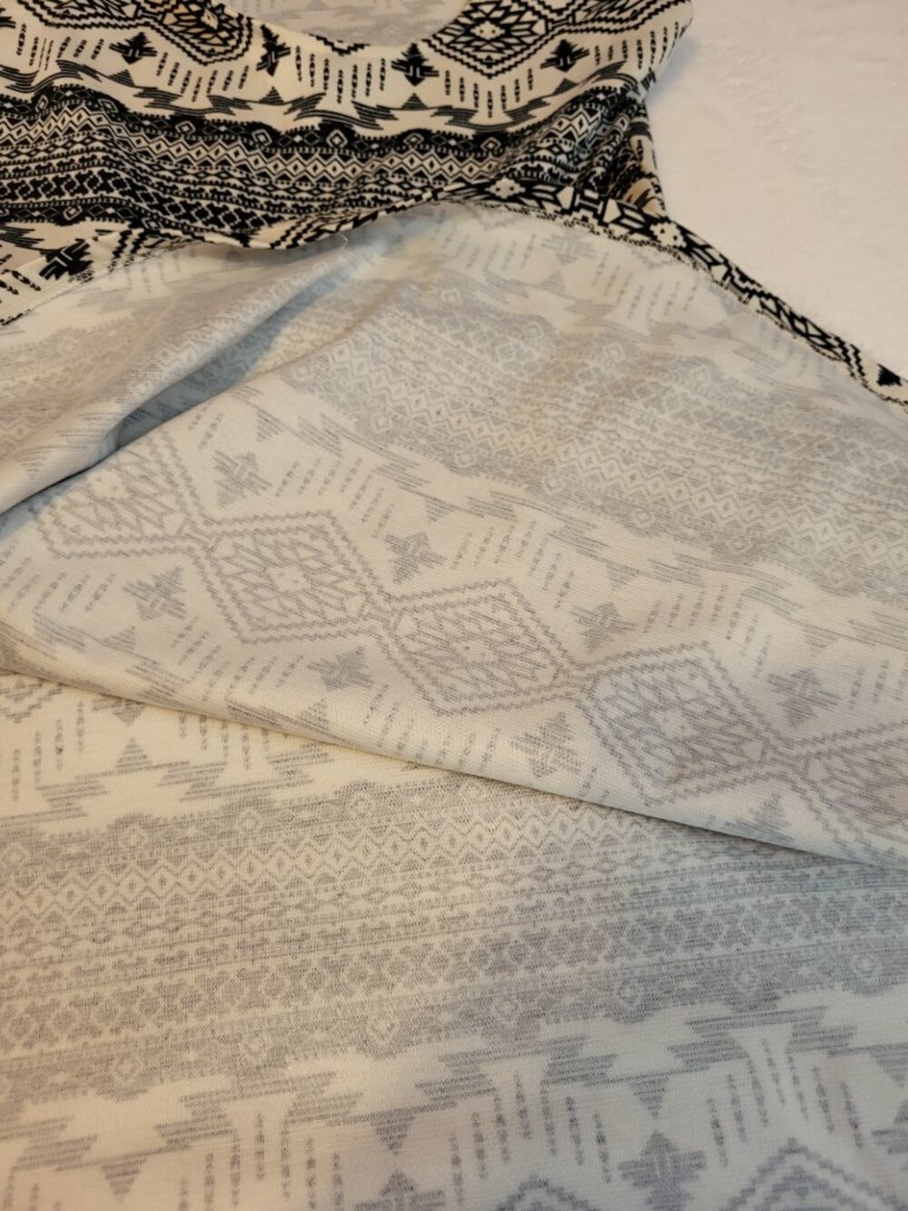 DIVIDED fit-and-flare style black-and-white geometric tribal-inspired Size 8 - Picture 14 of 14